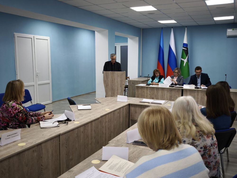 Евгений Морозов: Принял участие в XXXI заседании Совета городского округа муниципальное образование городской округ город Брянка Луганской Народной Республики Евгений Морозов: Принял участие в XXXI заседании Совета городского округа муниципальное образование городской округ город Брянка Луганской Народной Республики