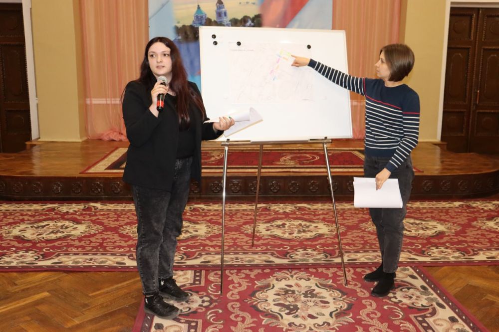 В Стаханове стартовала проектная сессия, посвященная благоустройству площади А. Стаханова и улицы Ленина В Стаханове стартовала проектная сессия, посвященная благоустройству площади А. Стаханова и улицы Ленина