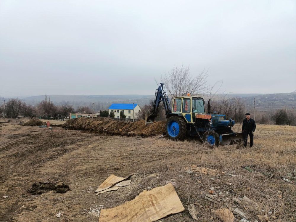 В Первомайске продолжается ремонт канализационного коллектора В Первомайске продолжается ремонт канализационного коллектора