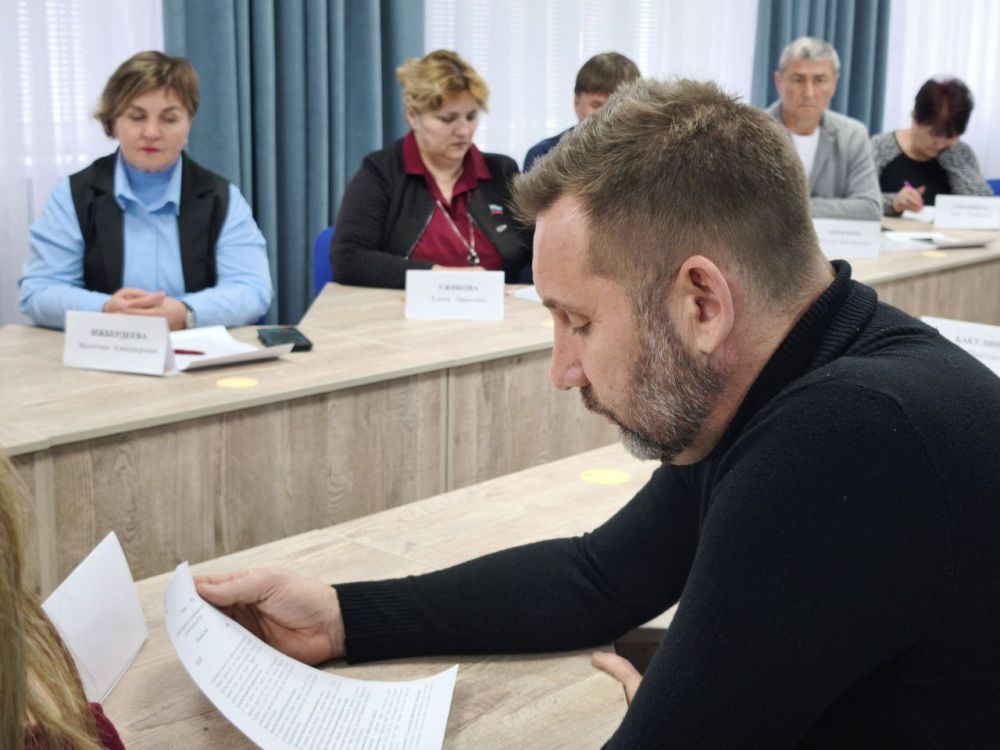 Евгений Морозов: Принял участие в XXXI заседании Совета городского округа муниципальное образование городской округ город Брянка Луганской Народной Республики Евгений Морозов: Принял участие в XXXI заседании Совета городского округа муниципальное образование городской округ город Брянка Луганской Народной Республики