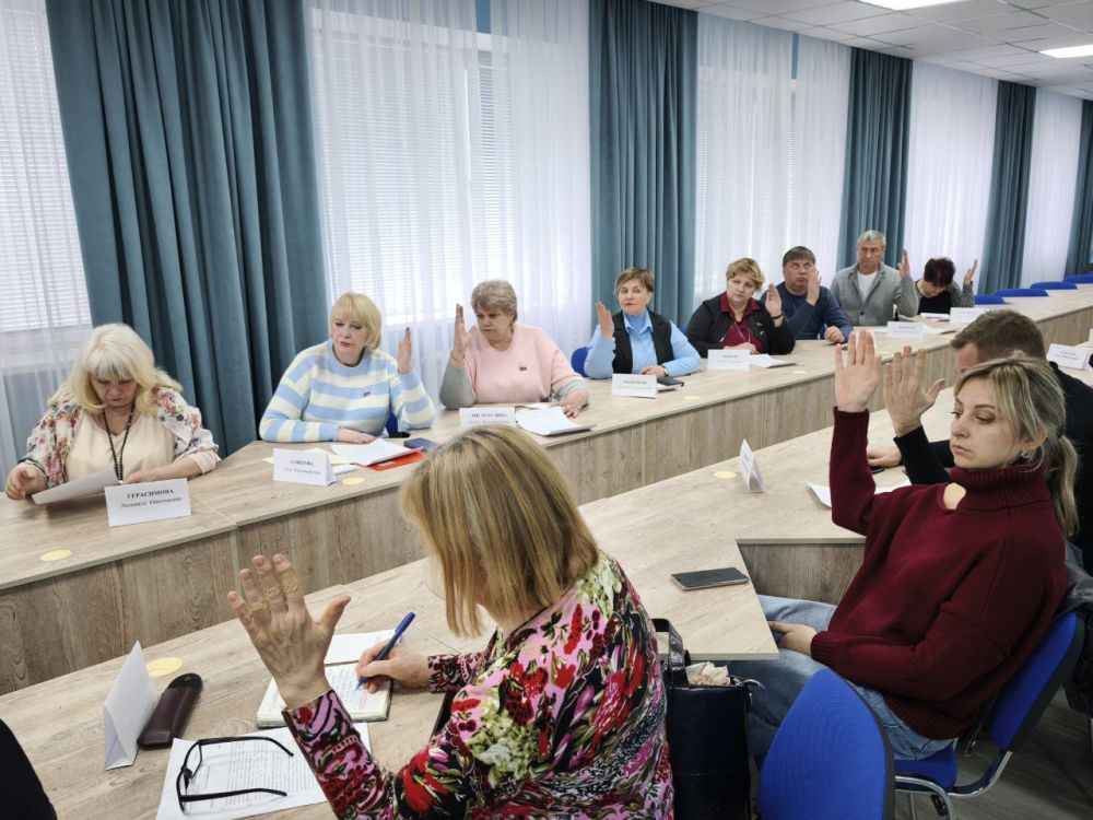 Евгений Морозов: Принял участие в XXXI заседании Совета городского округа муниципальное образование городской округ город Брянка Луганской Народной Республики Евгений Морозов: Принял участие в XXXI заседании Совета городского округа муниципальное образование городской округ город Брянка Луганской Народной Республики