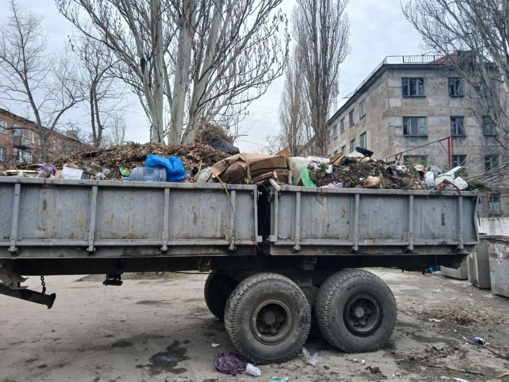 МУП «ДЭС» продолжает борьбу за чистоту городских территорий возле площадок ТКО МУП «ДЭС» продолжает борьбу за чистоту городских территорий возле площадок ТКО
