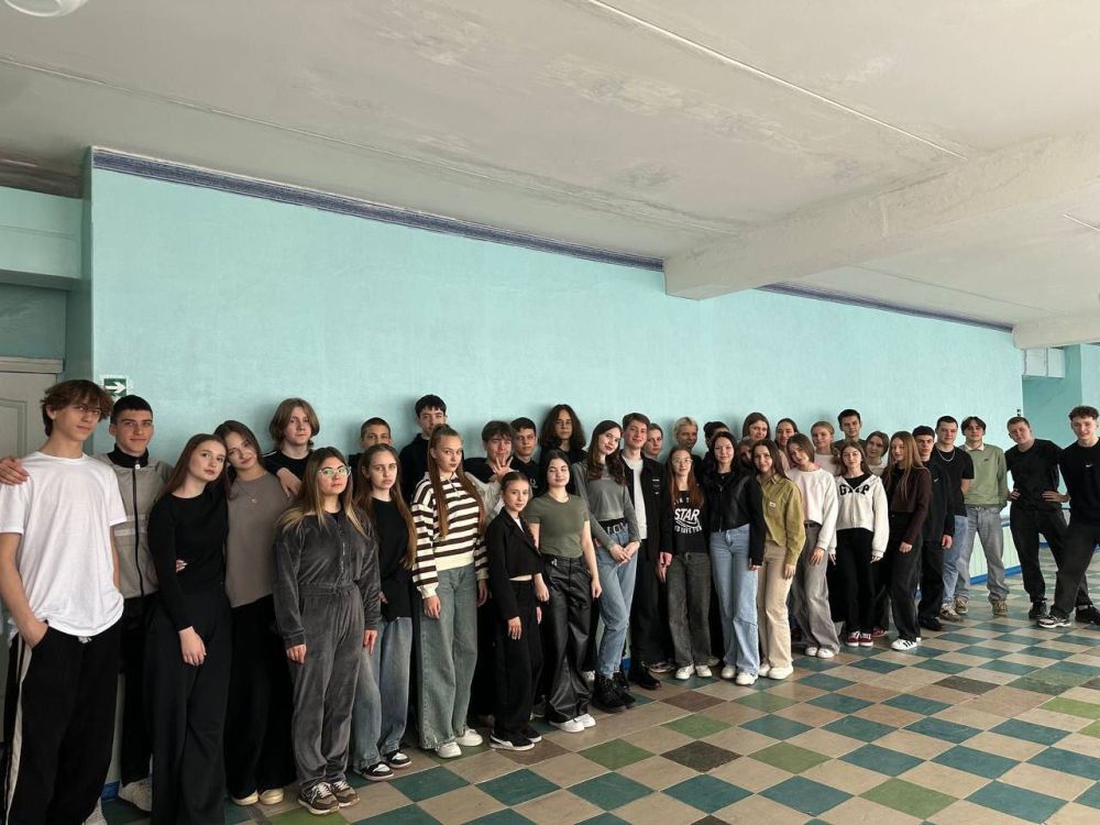 В рамках проекта «Краснодонский центр современных компетенций молодежи «Гравитация успеха» в Суходольской средней школе №17 имени героя советского союза И.А.Земнухова В рамках проекта «Краснодонский центр современных компетенций молодежи «Гравитация успеха» в Суходольской средней школе №17 имени героя советского союза И.А.Земнухова
