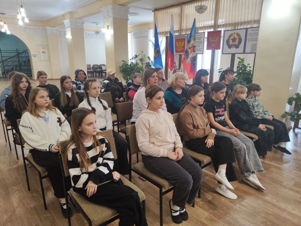 Одиннадцать лет назад Республика Крым и город Севастополь снова стали единым целым со своей исторической Родиной Одиннадцать лет назад Республика Крым и город Севастополь снова стали единым целым со своей исторической Родиной