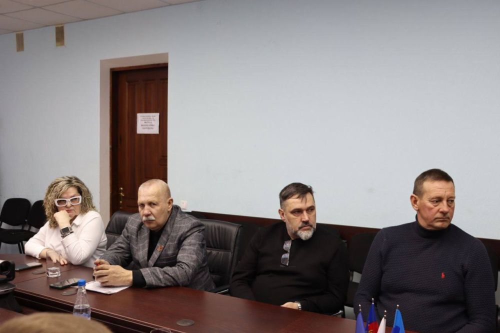 Виктория Сошина: В Совете Антрацитовского муниципального округа состоялись заседания постоянных комиссий, на которых рассмотрены вопросы в соответствии с утвержденной повесткой дня, касающиеся жизнедеятельности муниципалитета Виктория Сошина: В Совете Антрацитовского муниципального округа состоялись заседания постоянных комиссий, на которых рассмотрены вопросы в соответствии с утвержденной повесткой дня, касающиеся жизнедеятельности муниципалитета