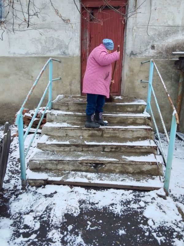 Виктория Сергеева: Коммунальщики в действии Виктория Сергеева: Коммунальщики в действии