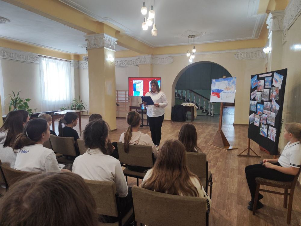 Одиннадцать лет назад Республика Крым и город Севастополь снова стали единым целым со своей исторической Родиной Одиннадцать лет назад Республика Крым и город Севастополь снова стали единым целым со своей исторической Родиной