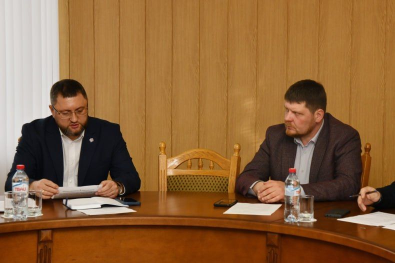 В Администрации Свердловского муниципального округа состоялось заседание постоянной комиссии Совета депутатов по правовой политике и связям с общественностью В Администрации Свердловского муниципального округа состоялось заседание постоянной комиссии Совета депутатов по правовой политике и связям с общественностью