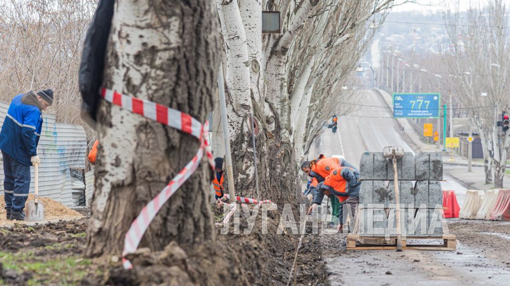 В Луганске 15 марта стартовали дорожные работы на ул. Фрунзе В Луганске 15 марта стартовали дорожные работы на ул. Фрунзе