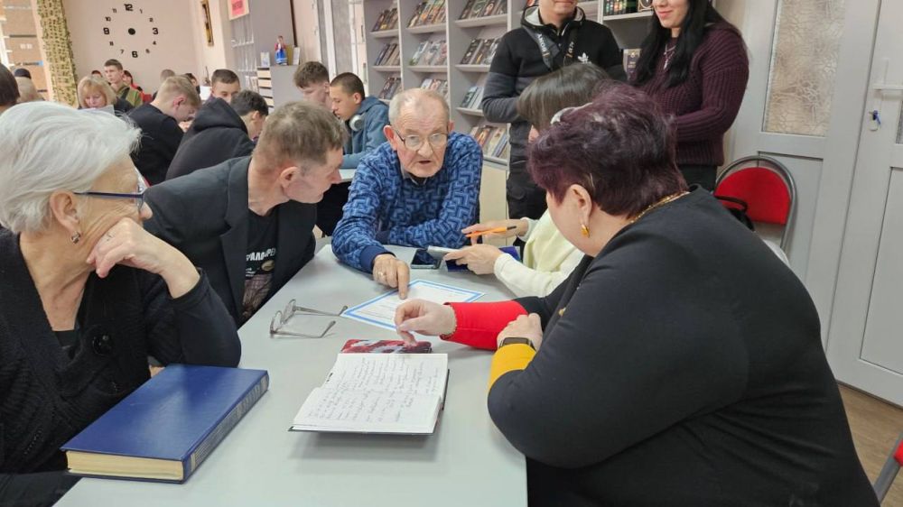 Череда мероприятий к юбилею Победы в Алчевске продолжается Череда мероприятий к юбилею Победы в Алчевске продолжается