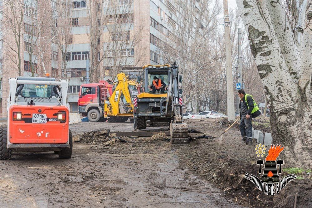На улице Фрунзе начался капитальный ремонт На улице Фрунзе начался капитальный ремонт