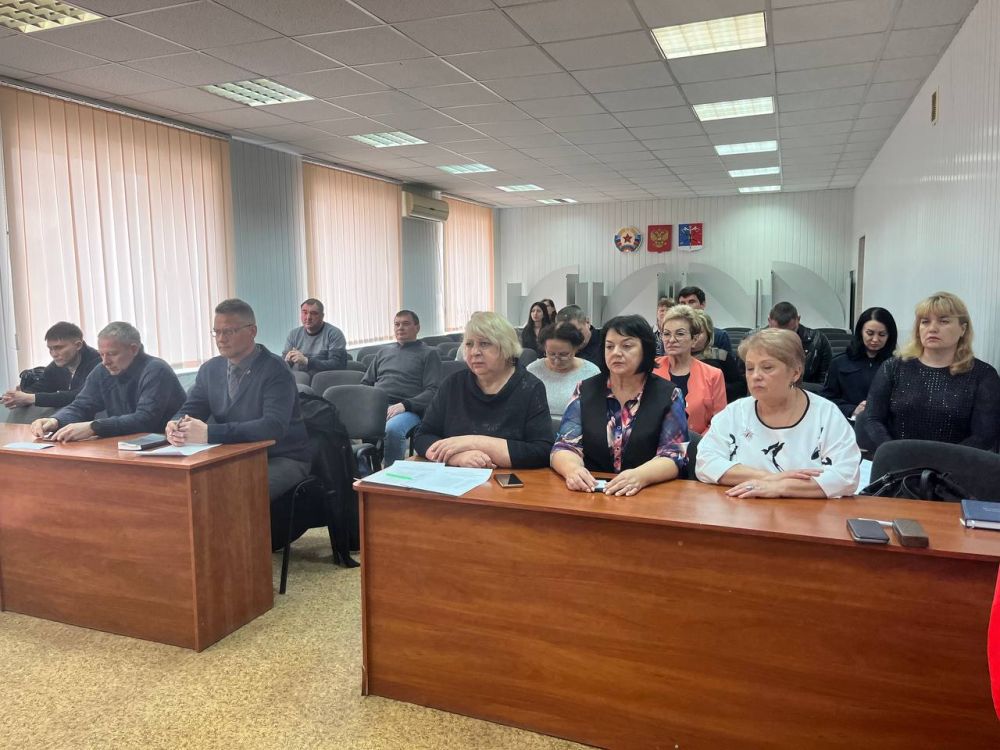 18.03.2025 г. в Станице Луганской было проведено XXIX заседание сессии I созыва Совета депутатов Станично-Луганского муниципального округа Луганской Народной Республики ... 18.03.2025 г. в Станице Луганской было проведено XXIX заседание сессии I созыва Совета депутатов Станично-Луганского муниципального округа Луганской Народной Республики ...
