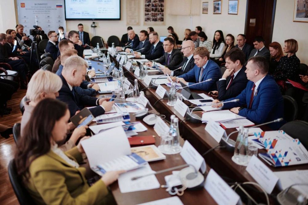 В Госдуме обсудили нацпроект «Молодёжь и дети» В Госдуме обсудили нацпроект «Молодёжь и дети»