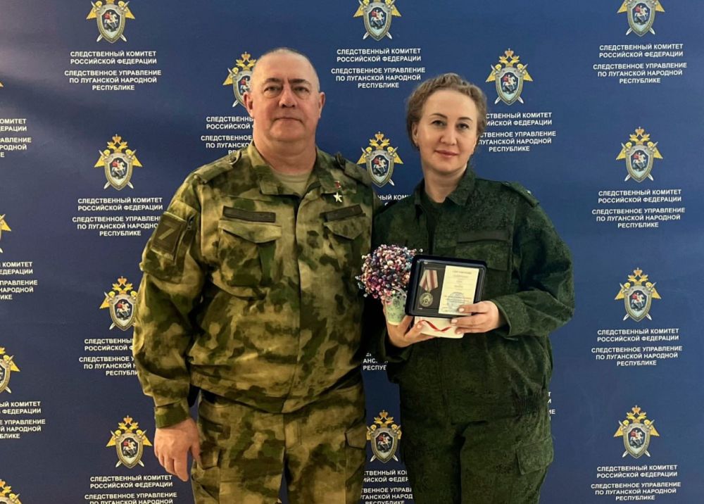 Офицеры центрального аппарата Следственного комитета России посетили Донецкую и Луганскую народные республики Офицеры центрального аппарата Следственного комитета России посетили Донецкую и Луганскую народные республики