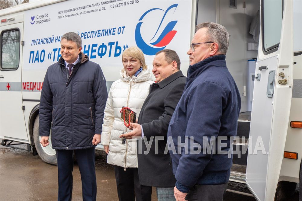 Глава ЛНР наградил представителей ПАО «Транснефть» за постоянную помощь республике Глава ЛНР наградил представителей ПАО «Транснефть» за постоянную помощь республике