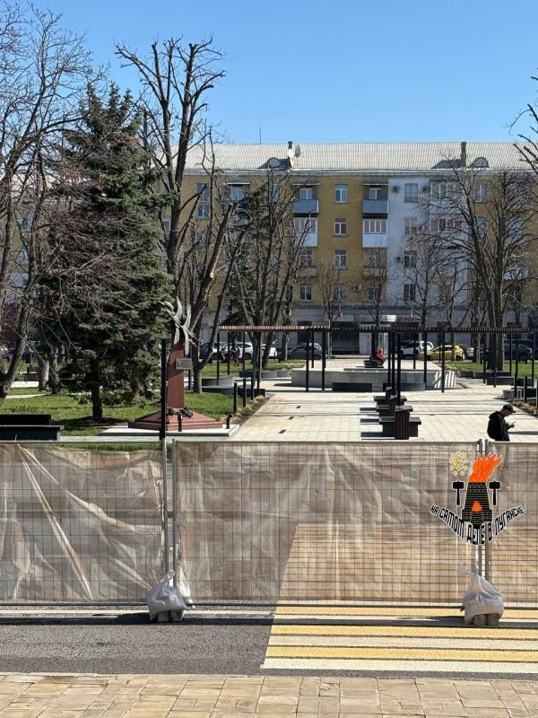На площади Героев ВОВ начались ремонтные работы На площади Героев ВОВ начались ремонтные работы