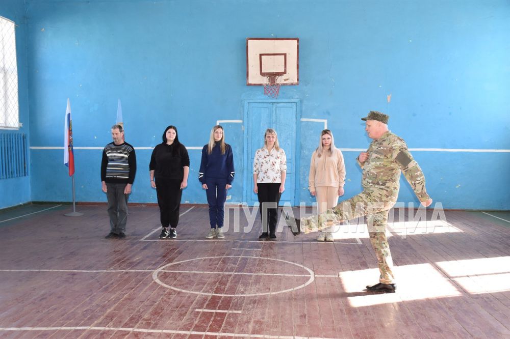 В Перевальске прошло мероприятие, посвященное подготовке граждан к военной службе В Перевальске прошло мероприятие, посвященное подготовке граждан к военной службе