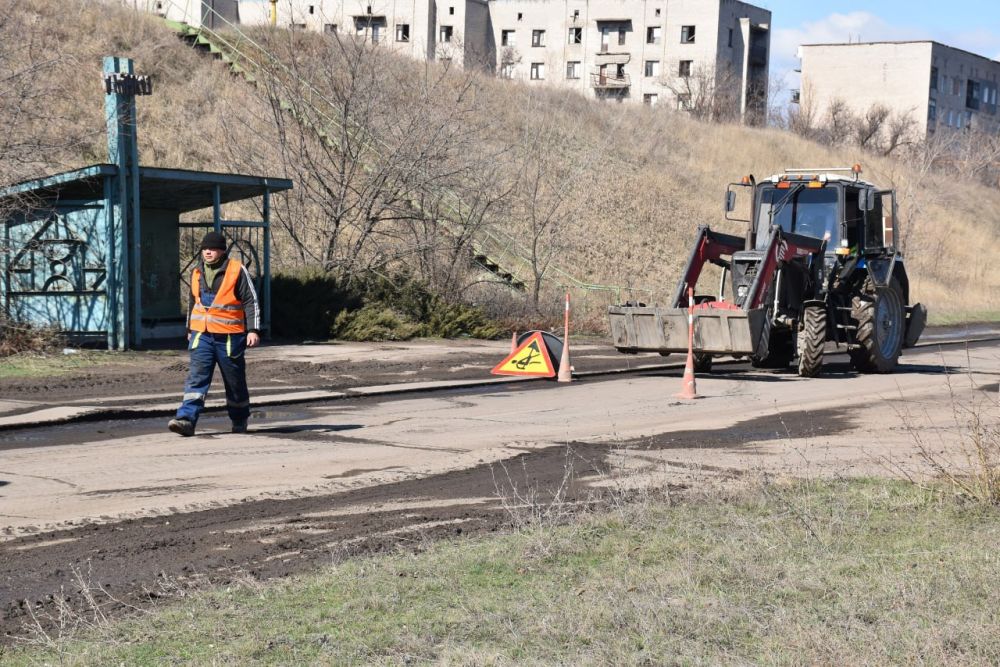 В Кировске приступили к ремонту улично-дорожной сети на улице Степная В Кировске приступили к ремонту улично-дорожной сети на улице Степная