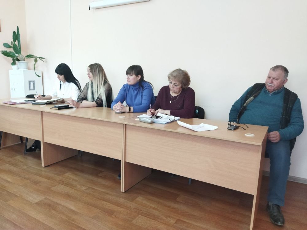 В Администрации городского округа город Ровеньки состоялось совещание на тему: «Маркирование и учет сельскохозяйственных животных, содержащихся в личном подсобном хозяйстве на территории муниципального образования согласно... В Администрации городского округа город Ровеньки состоялось совещание на тему: «Маркирование и учет сельскохозяйственных животных, содержащихся в личном подсобном хозяйстве на территории муниципального образования согласно...