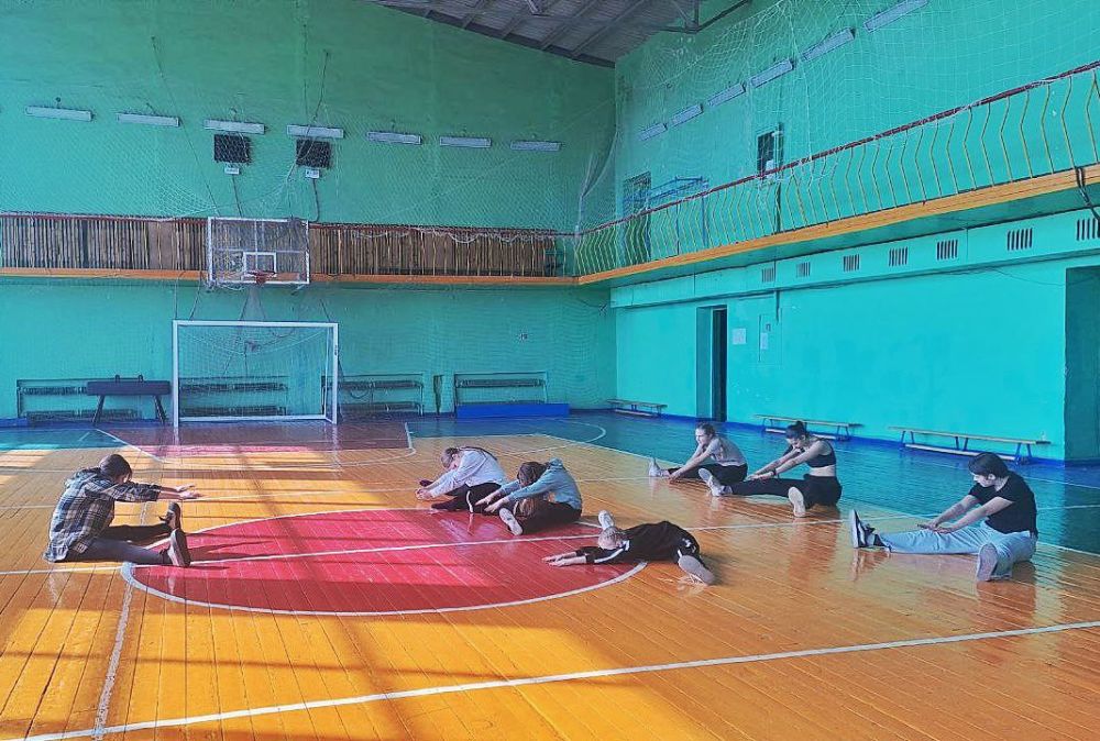 СИЛА СПОРТА. 20 марта на базе Краснолучского комплекса спортивных сооружений прошла открытая зарядка «Сила спорта» СИЛА СПОРТА. 20 марта на базе Краснолучского комплекса спортивных сооружений прошла открытая зарядка «Сила спорта»