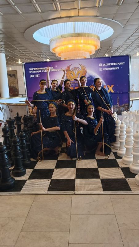 Стахановские танцоры стали лауреатами Национальной премии «Ход первых» Стахановские танцоры стали лауреатами Национальной премии «Ход первых»