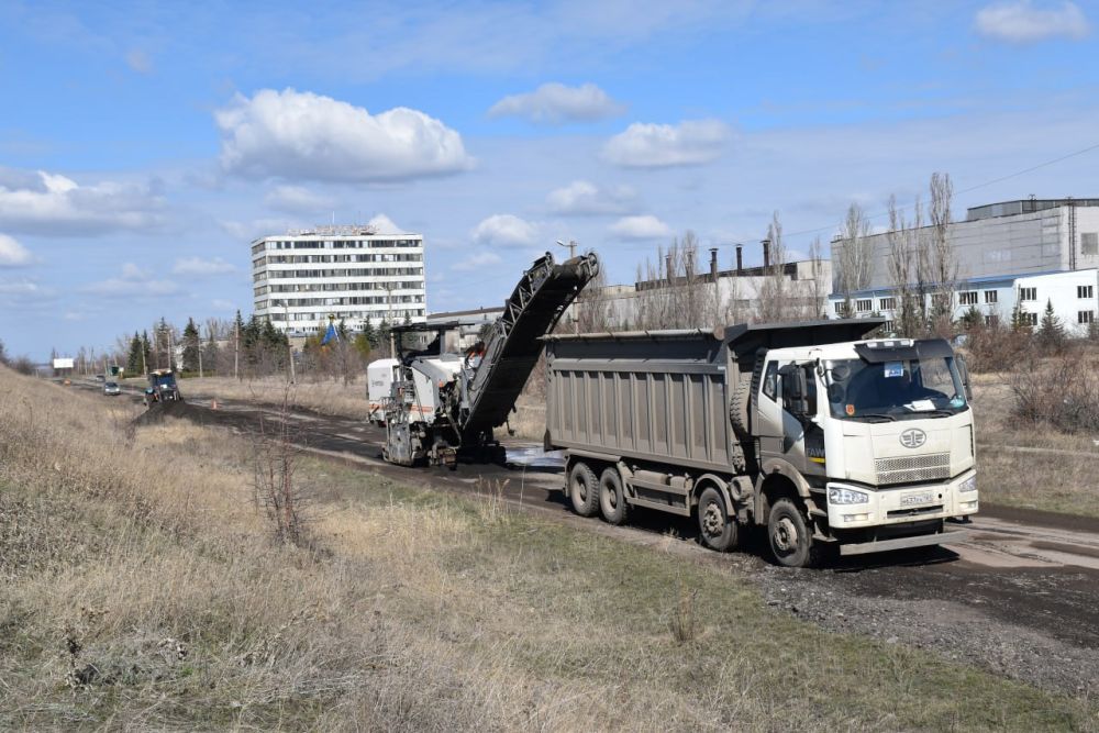 В Кировске приступили к ремонту улично-дорожной сети на улице Степная В Кировске приступили к ремонту улично-дорожной сети на улице Степная
