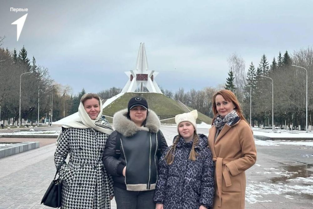 В рамках Всероссийской акции «Ёлка желаний» врио заместителя губернатора Брянской области Виталий Свинцов исполнил желание девочки из Брянки В рамках Всероссийской акции «Ёлка желаний» врио заместителя губернатора Брянской области Виталий Свинцов исполнил желание девочки из Брянки