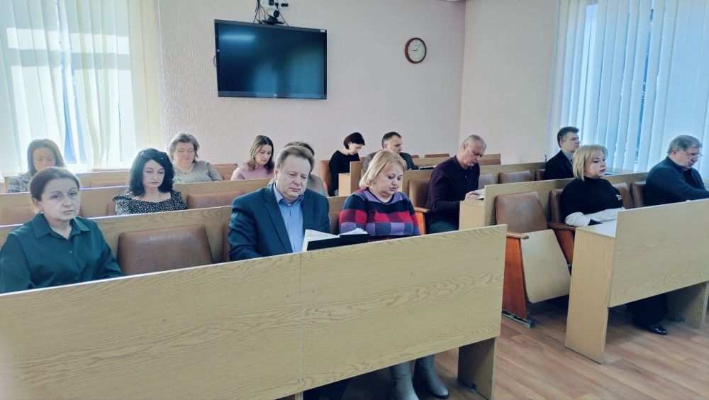Андрей Рубанцов: Сегодня рабочий день начал с совещания со своими заместителями и начальниками структурных подразделений Администрации городского округа Андрей Рубанцов: Сегодня рабочий день начал с совещания со своими заместителями и начальниками структурных подразделений Администрации городского округа