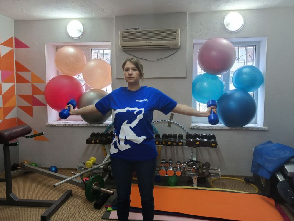 В рамках масштабного мероприятия «Сила России» в фитнес-клубе «StepByStep» Лутугинского муниципального округа состоялась тренировка по бодибилдингу В рамках масштабного мероприятия «Сила России» в фитнес-клубе «StepByStep» Лутугинского муниципального округа состоялась тренировка по бодибилдингу