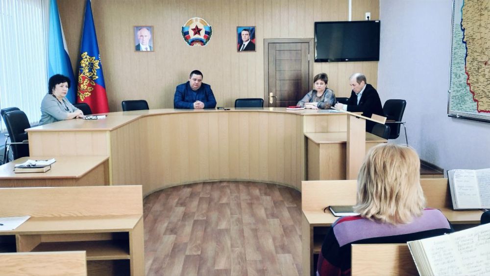 В Администрации городского округа город Ровеньки состоялось совещание с заместителями Главы городского округа город Ровеньки и начальниками структурных подразделений В Администрации городского округа город Ровеньки состоялось совещание с заместителями Главы городского округа город Ровеньки и начальниками структурных подразделений