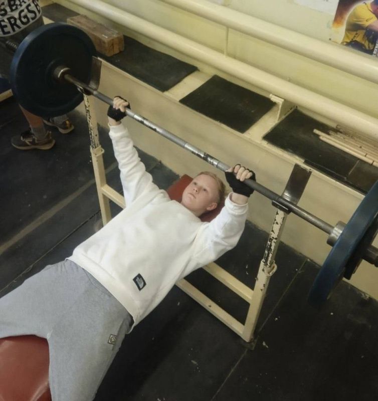 19 марта в Алчевске состоялся турнир по жиму лёжа, посвященный памяти женщины – Героя России 19 марта в Алчевске состоялся турнир по жиму лёжа, посвященный памяти женщины – Героя России
