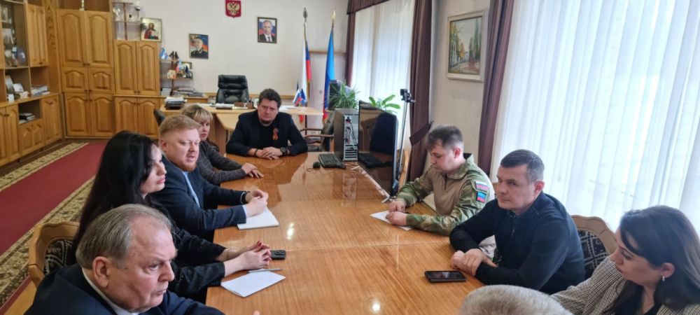 Виктор Водолацкий: Сегодня в стенах Луганского государственного университета имени В. Даля провел рабочее совещание, посвященное празднованию 80-летия Великой Победы Виктор Водолацкий: Сегодня в стенах Луганского государственного университета имени В. Даля провел рабочее совещание, посвященное празднованию 80-летия Великой Победы