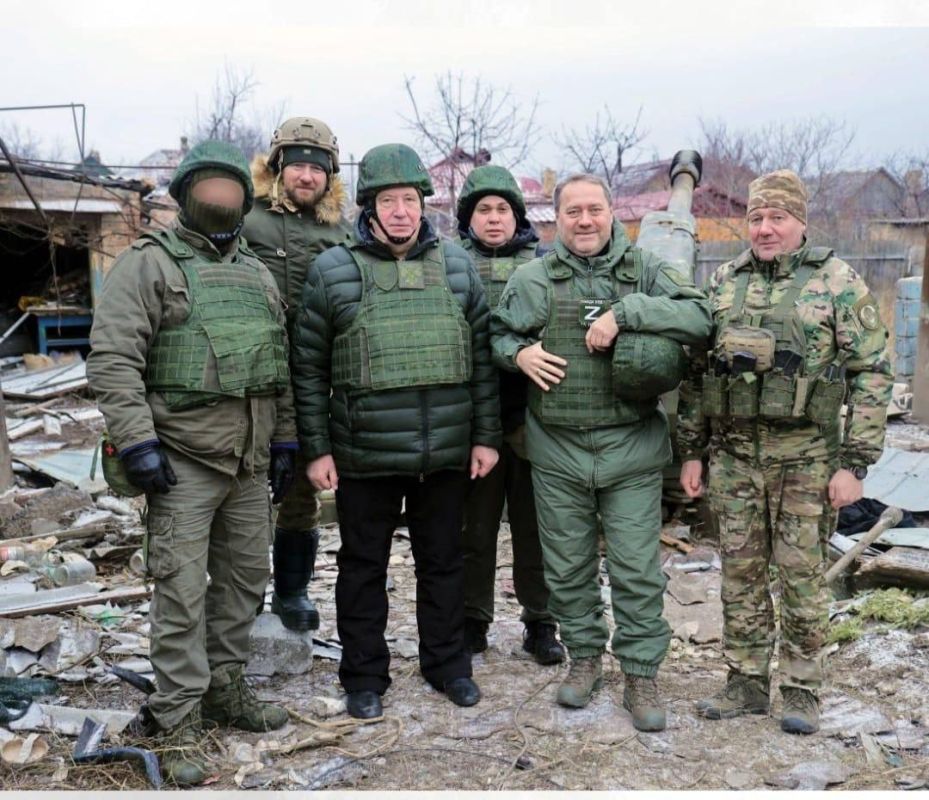 Александр Малькевич: Наш путь к Победе: портреты героев Ленинградского полка Александр Малькевич: Наш путь к Победе: портреты героев Ленинградского полка