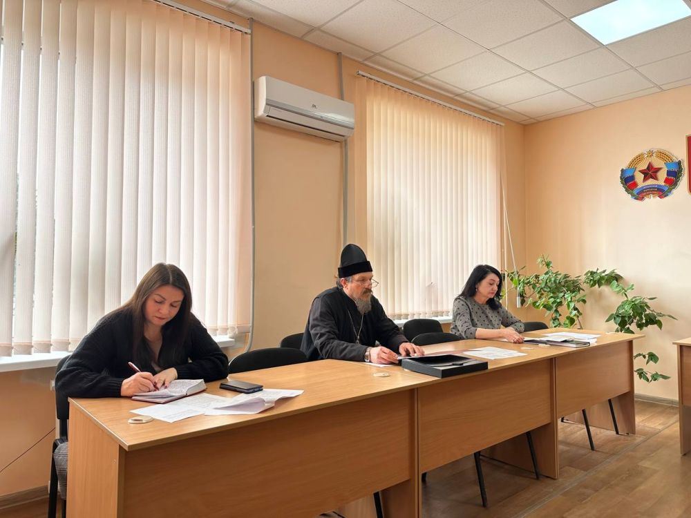 Андрей Рубанцов: В Администрации городского округа города Ровеньки состоялось заседание экспертного совета по вопросам гармонизации межнациональных (межэтнических) и этно-конфессиональных отношений Андрей Рубанцов: В Администрации городского округа города Ровеньки состоялось заседание экспертного совета по вопросам гармонизации межнациональных (межэтнических) и этно-конфессиональных отношений