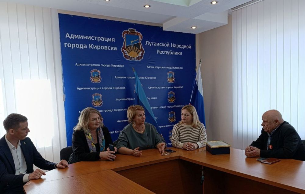 Делегация из региона - шефа Иркутской области с рабочим визитом посетит город Кировск Делегация из региона - шефа Иркутской области с рабочим визитом посетит город Кировск