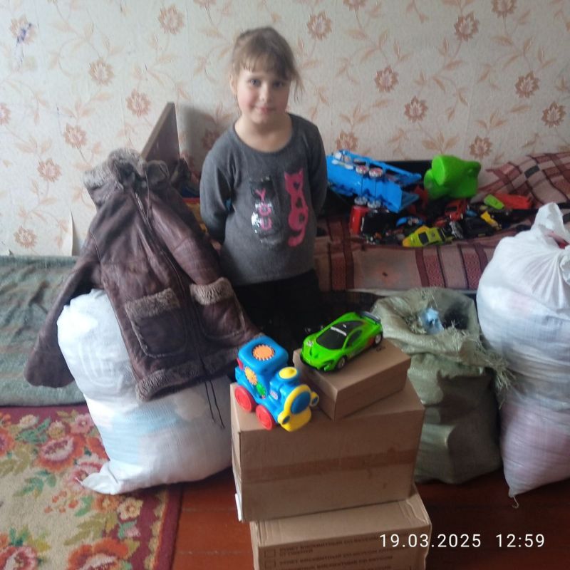 Продолжаем оказывать помощь многодетным семьям и детям, эвакуированным из наиболее тяжелых районов СВО Продолжаем оказывать помощь многодетным семьям и детям, эвакуированным из наиболее тяжелых районов СВО