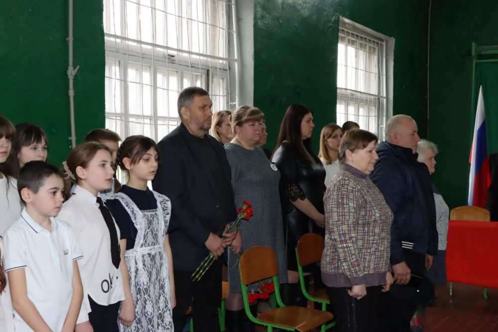 Евгений Бондарь: Герои никогда не умирают, Герои в нашей памяти живут! Евгений Бондарь: Герои никогда не умирают, Герои в нашей памяти живут!