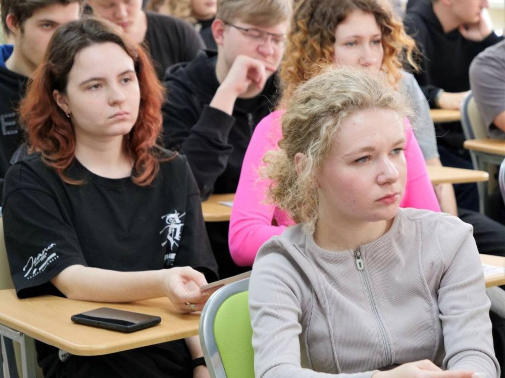 Скажем наркотикам. В ЛГПУ прошла лекция для студентов от представителей Управления по контролю за оборотом наркотиков МВД по ЛНР Скажем наркотикам. В ЛГПУ прошла лекция для студентов от представителей Управления по контролю за оборотом наркотиков МВД по ЛНР