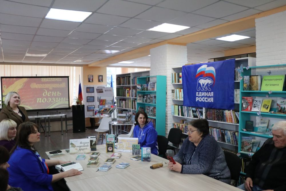 Литературная гостиная "Стихов таинственные звуки" в МБУ "Марковская централизованная библиотечная система" Литературная гостиная "Стихов таинственные звуки" в МБУ "Марковская централизованная библиотечная система"