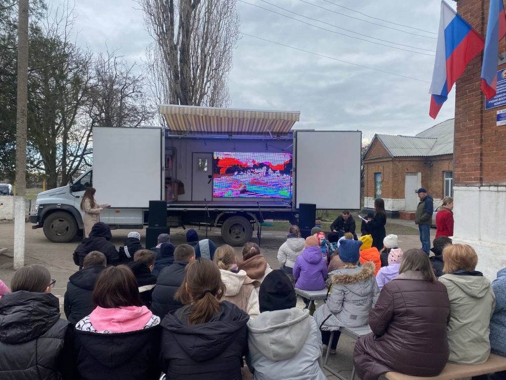 В селе Самсоновка прошло тематическое мероприятие, посвященное всемирному Дню поэзии В селе Самсоновка прошло тематическое мероприятие, посвященное всемирному Дню поэзии