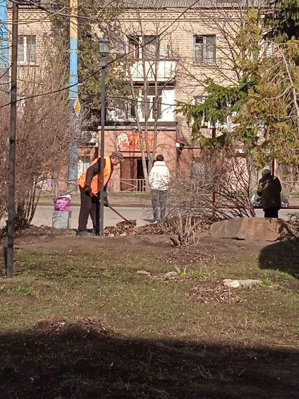Акция весеннего благоустройства продолжается Акция весеннего благоустройства продолжается