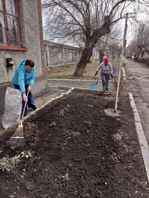 Субботники на территории Краснолучского городского округа Субботники на территории Краснолучского городского округа