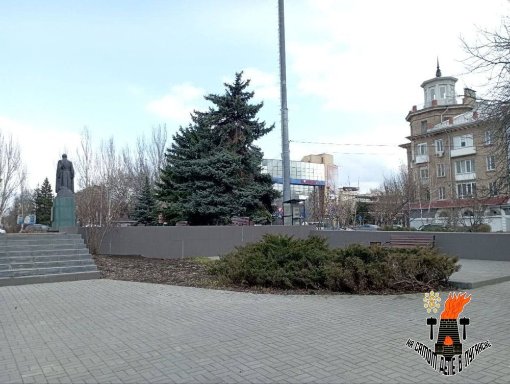 А вот так теперь выглядит Сквер пограничников А вот так теперь выглядит Сквер пограничников