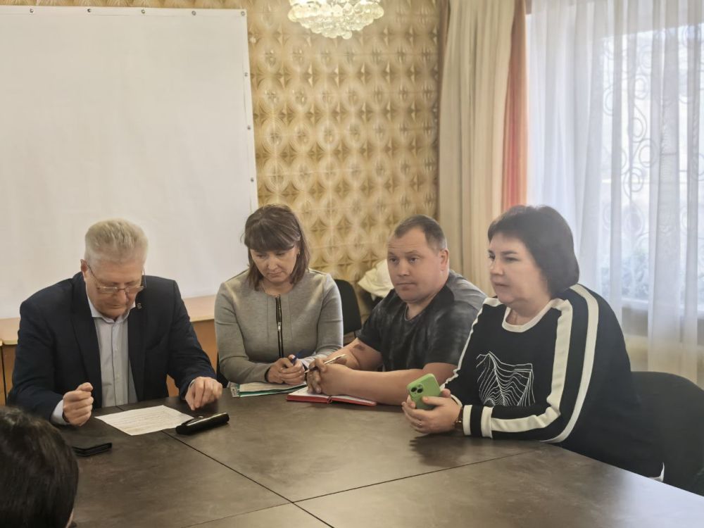 Сергей Козенко: Сегодня в городе Суходольске провел встречу, которая является частью регулярных мероприятий по поддержке семей наших погибших участников специальной военной операции Сергей Козенко: Сегодня в городе Суходольске провел встречу, которая является частью регулярных мероприятий по поддержке семей наших погибших участников специальной военной операции