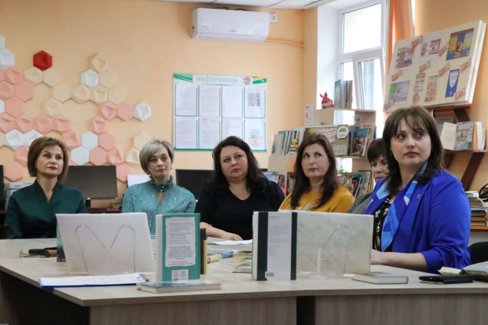 Литературная гостиная "Стихов таинственные звуки" в МБУ "Марковская централизованная библиотечная система" Литературная гостиная "Стихов таинственные звуки" в МБУ "Марковская централизованная библиотечная система"
