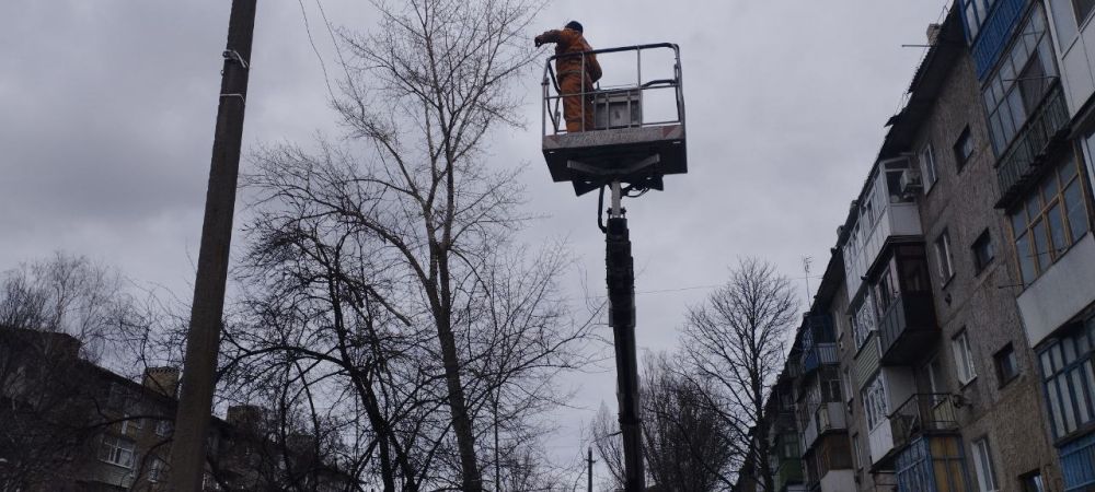 В Молодогвардейске продолжаются работы по благоустройству В Молодогвардейске продолжаются работы по благоустройству