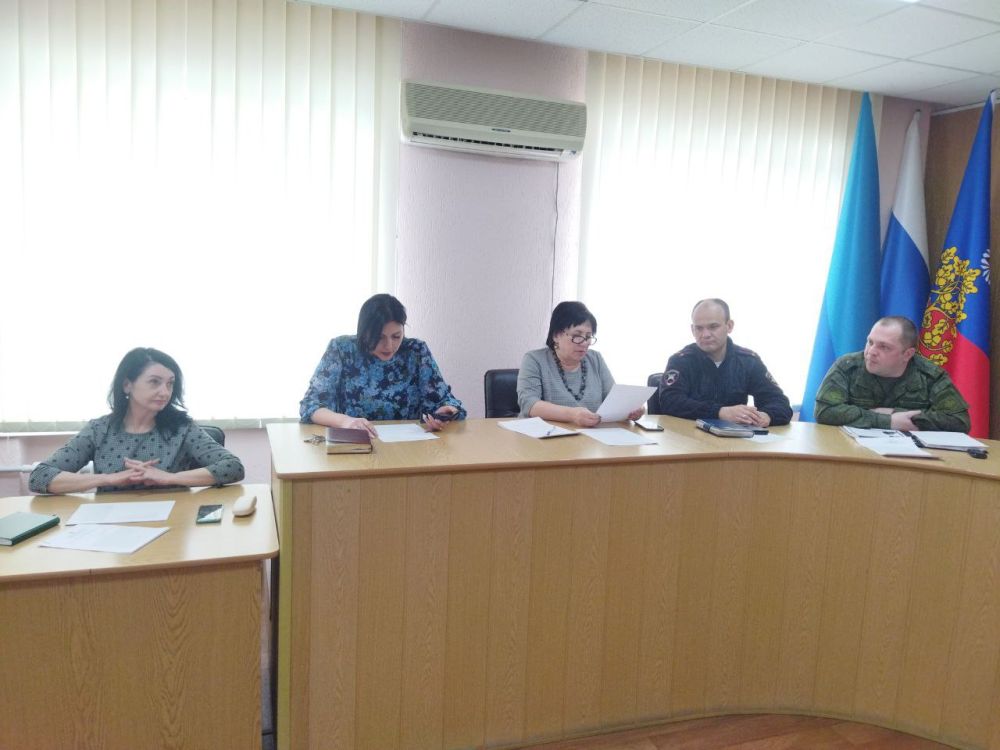 Сегодня состоялось совещание Главы городского округа с руководителями организаций с Сегодня состоялось совещание Главы городского округа с руководителями организаций с