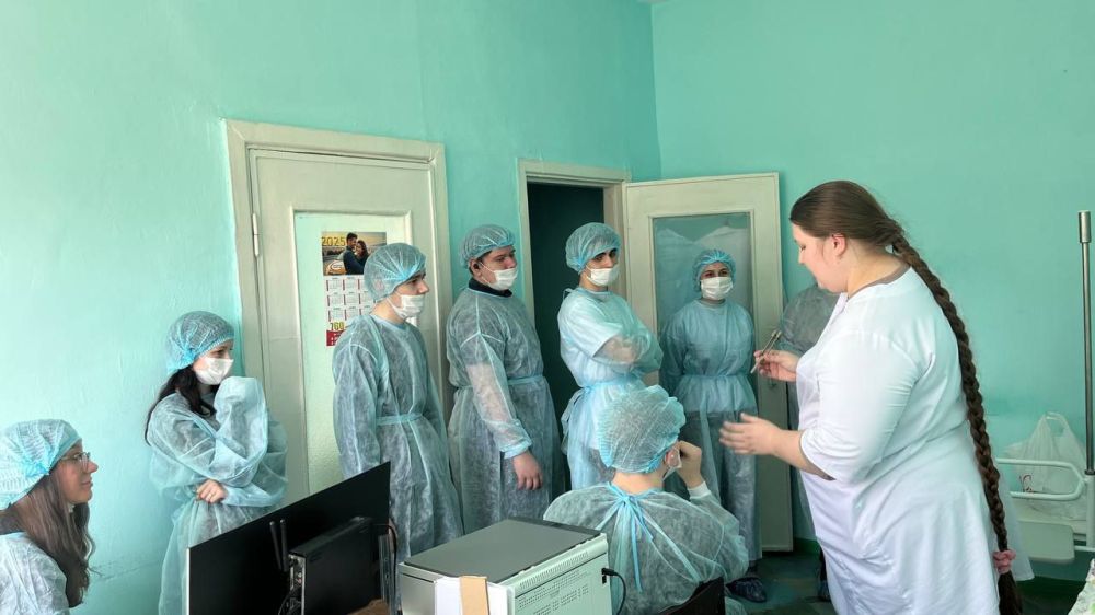 День открытых дверей в Славяносербской ЦРБ: Погружение в мир медицины День открытых дверей в Славяносербской ЦРБ: Погружение в мир медицины