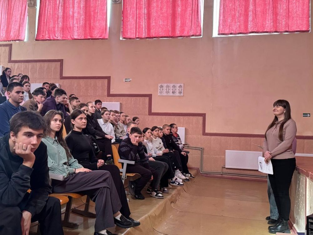 В 6-А классе Ровеньковской школе № 9 прошел конкурс "Знатоки права" В 6-А классе Ровеньковской школе № 9 прошел конкурс "Знатоки права"