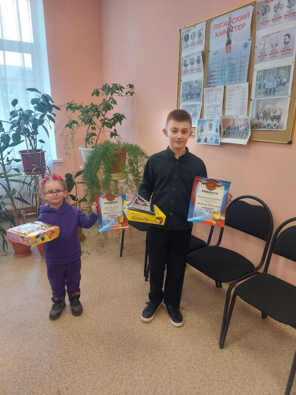 В школах г. Брянки прошло награждение победителей Фотоконкурса «Рабочие будни моих родителей» В школах г. Брянки прошло награждение победителей Фотоконкурса «Рабочие будни моих родителей»